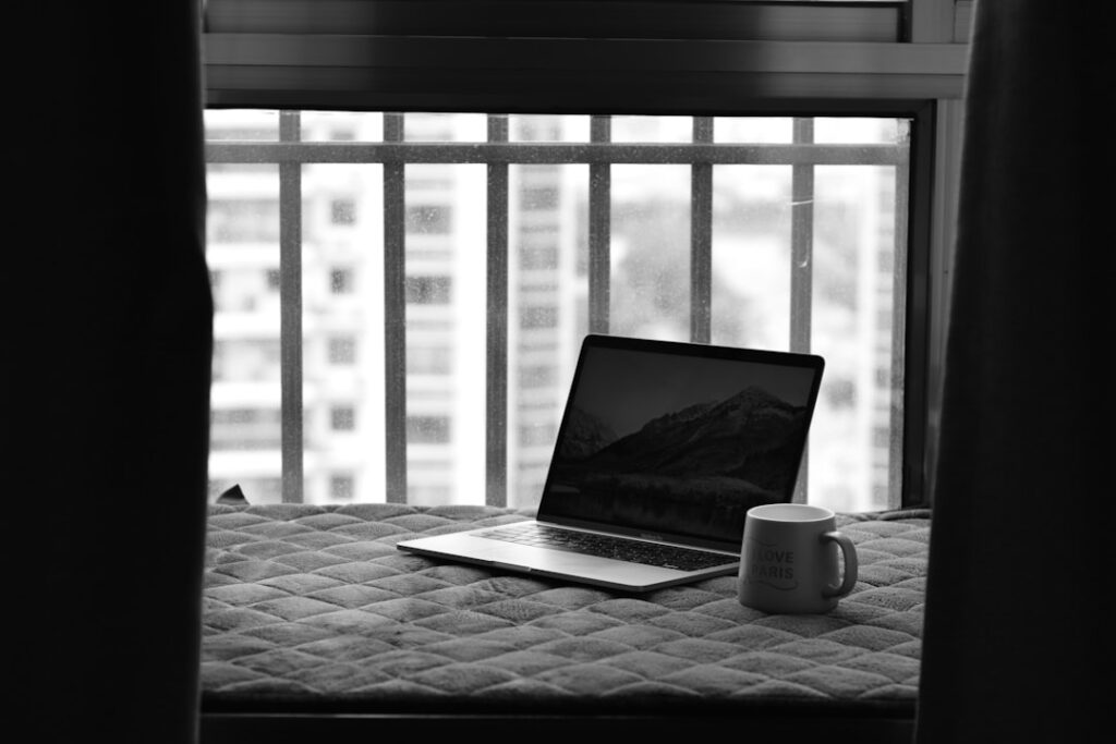 How to Meet a Girl Online for a Serious Relationship