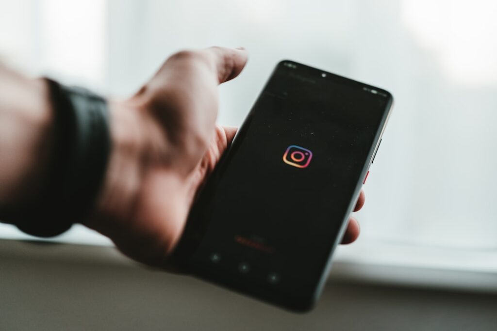 Is It Worth Meeting People on Social Media