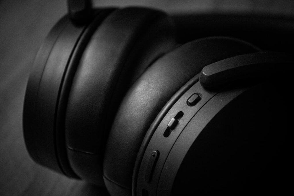 Best AI Companion Apps With Voice-Only Interaction