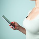 How to Balance Texting Frequency Without Seeming Too Eager or Too Distant