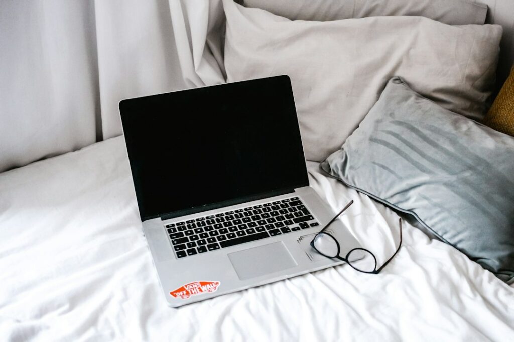 How to Tip Anonymously on Cam Sites