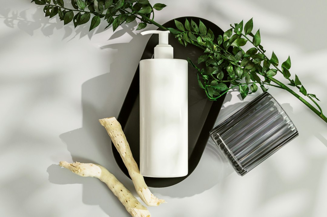 How Silicone Lubricant Compatibility Actually Varies by Silicone Toy Formulation