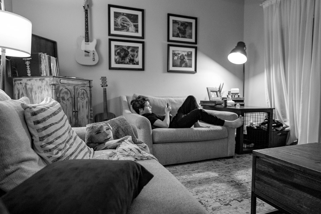 What to Do When You and a Partner Disagree About How Much Alone Time You Need